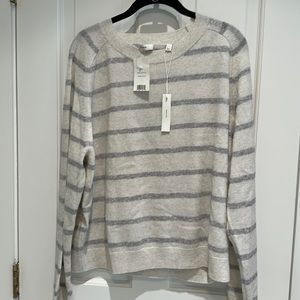 NWT Vince wool and cashmere sweater in gray stripe